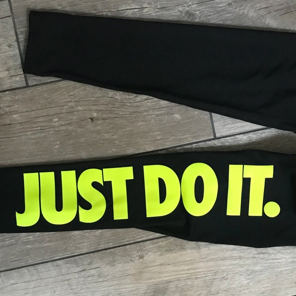 Nike Thermal Dri-Fit Tights - Picture 3 of 5